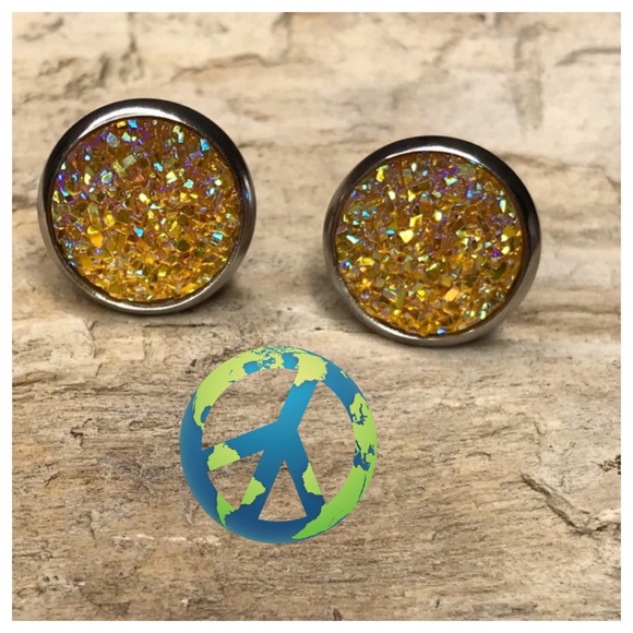 ❤️SOLD❤️ Stainless Steel Round Druzy Earrings - Picture 1 of 10